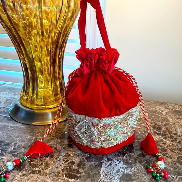 Handmade Red Velvet Potly Bag - Picture 3 of 14